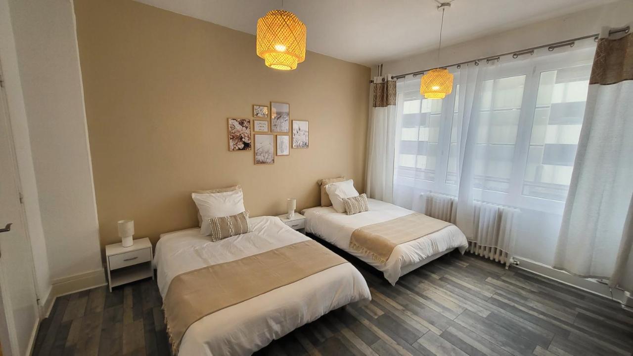 Logement Spacieux - Face A La Gare Et Centre-Ville Épinal Esterno foto